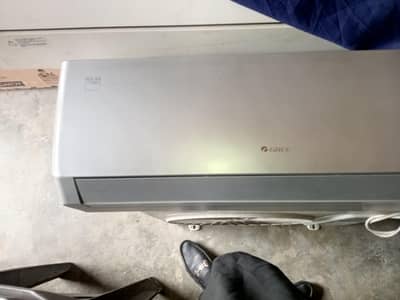 Brand New DC inverter