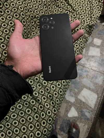 Xiaomi Redmi 12 |