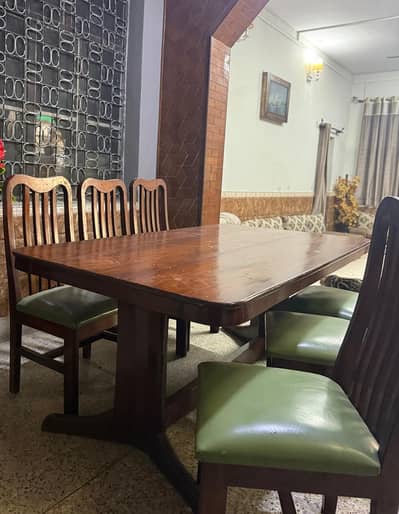 Pure Diar Dining Table & Chairs