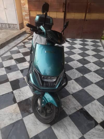 Revoo C32 | Only 400km used | 1800W motor