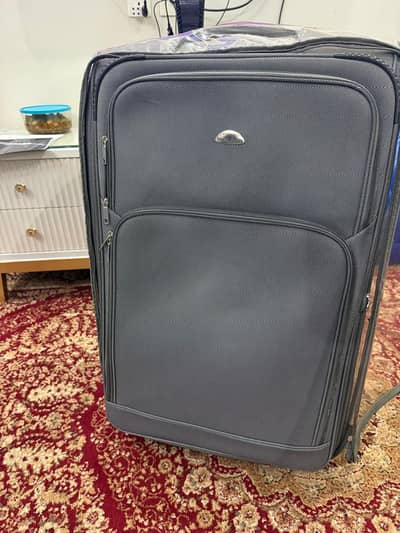 cruise London luggage bag