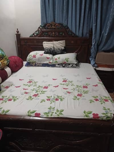 Wood bed Sheesham king size with 2 side tables & celeste matress