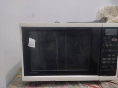 microwave oven