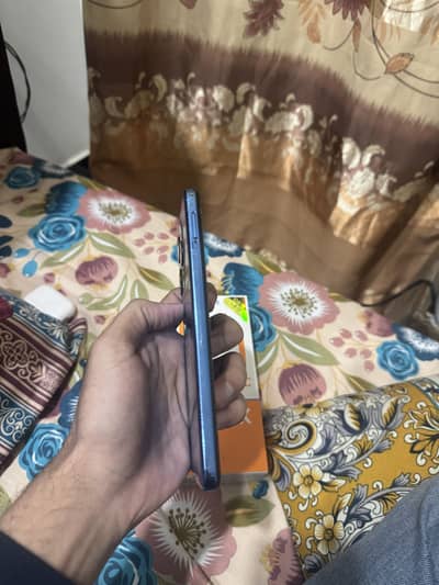 tecno 10c 8/128 with box