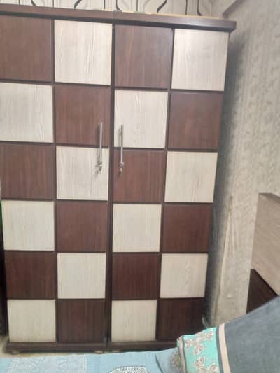 2 door wardrobe (almari)