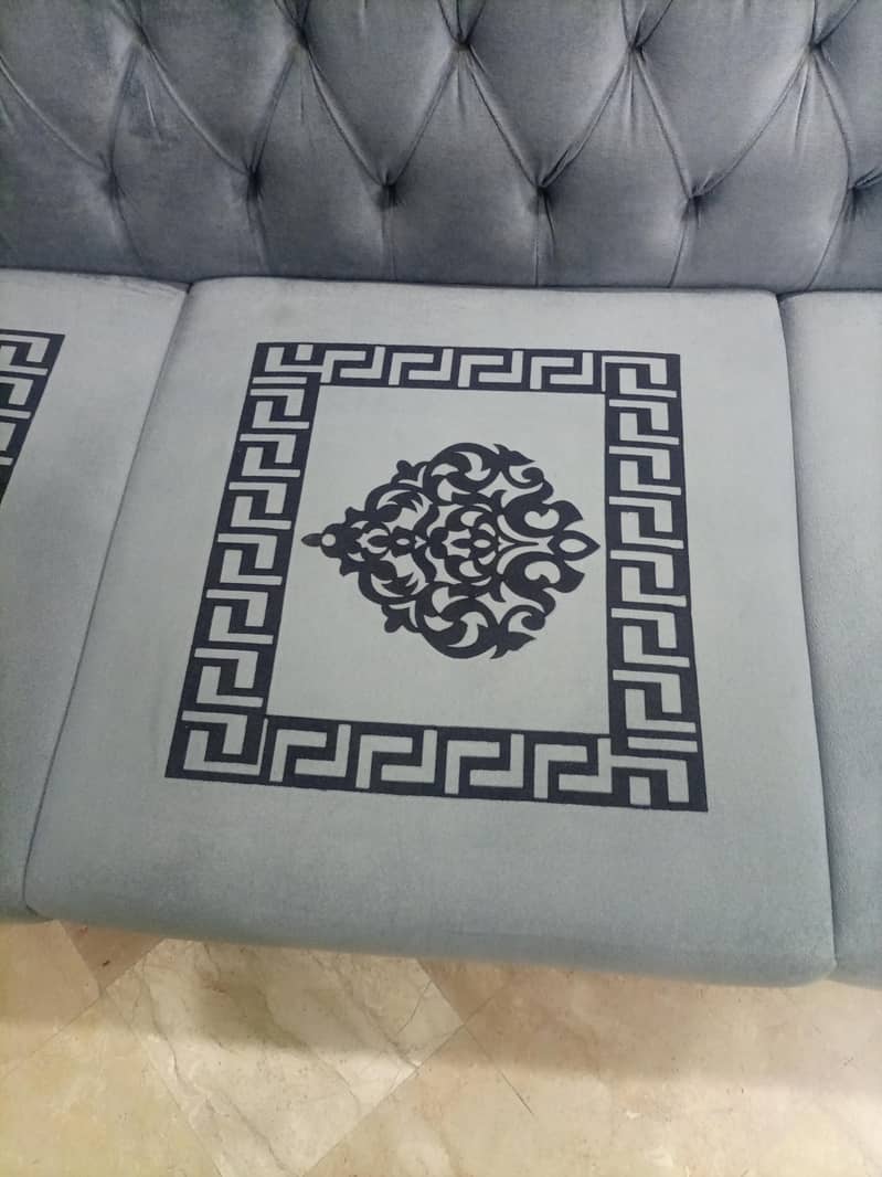 6 seater sofa set without table new condition 6