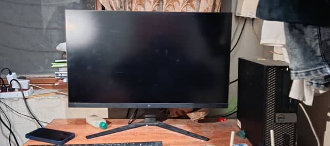 Hp led 27 inches 2k display