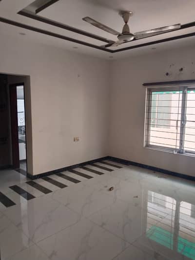 10 Marla Brand New Type Lower Lock Upper 2 Floors For Rent