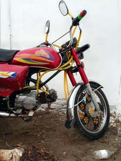 کسٹم موٹر سائیکل کارگو وہیکل بمعہ لکڑی کا پلیٹ فارم