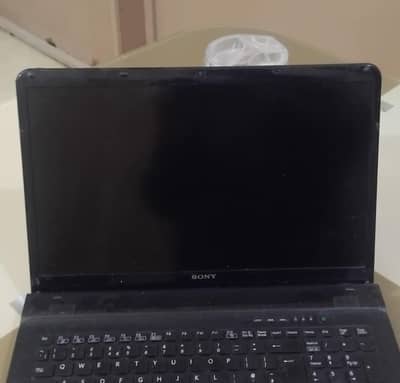 Sony Laptop 500gb hard 6 gb ram 2gb graphic card