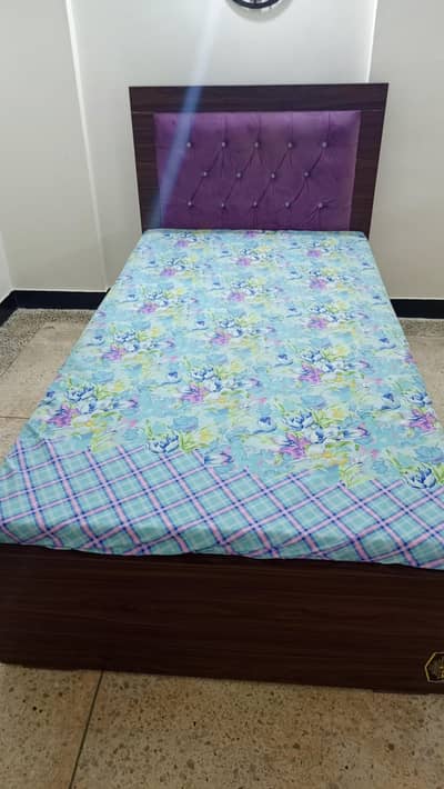 single bed with mattress in nice quality for sale.
