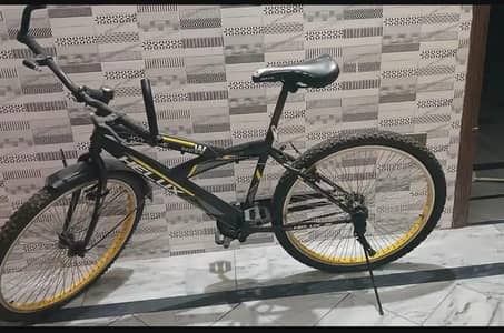 HELLUX Black & Yellow Bicycle