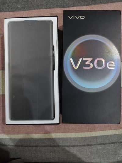 Vivo V30e (8+256)  Brown in Excellent Condition