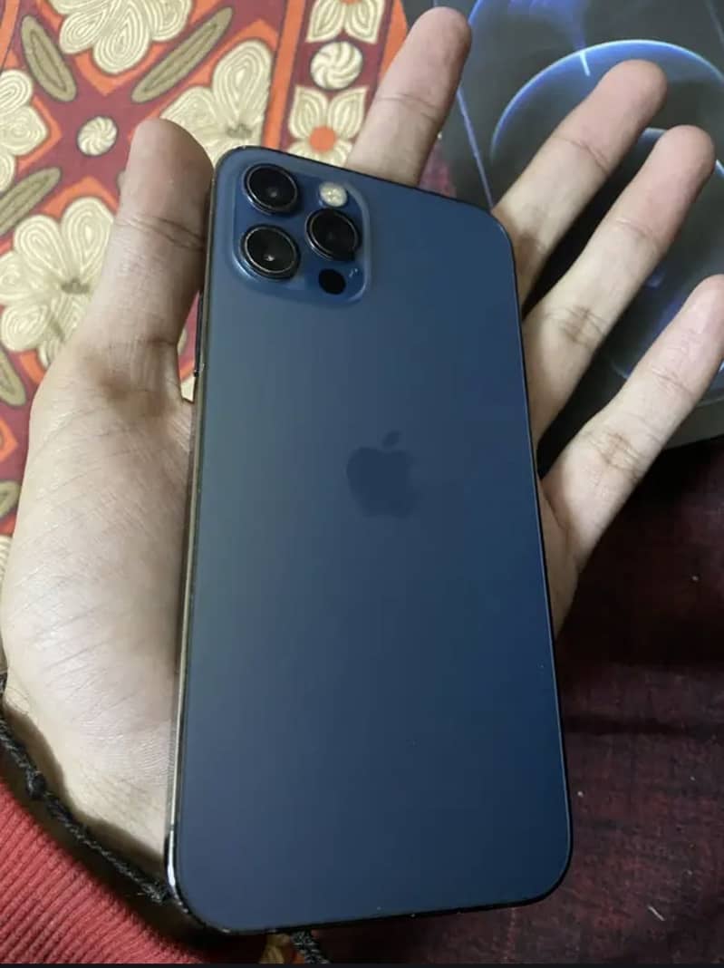 Iphone 12pro with box. Read description 2