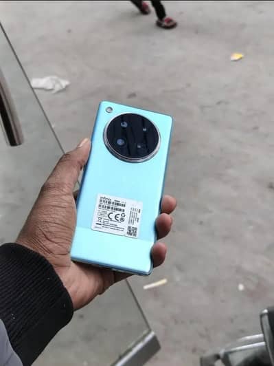 Infinix ZERO 40.11 month warranty Brand new. 10/10 condition