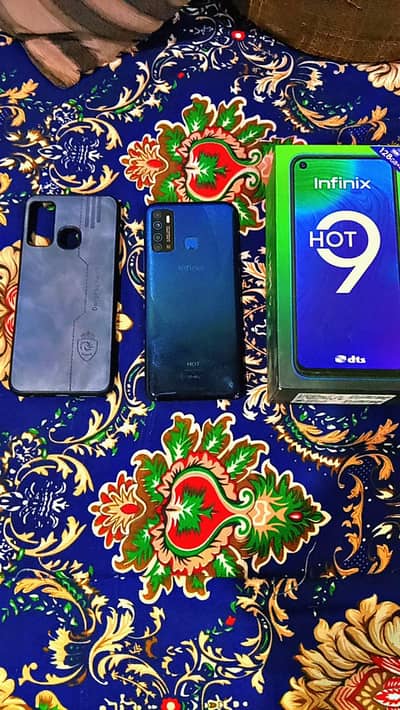 Infinix hot 9 4/128 with box in good condition