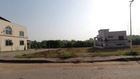 On Excellent Location 10 Marla Residential Plot For sale In Bahria Town Phase 8 - Block A Rawalpindi In Only Rs. 9500000