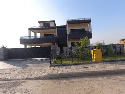 Avail Yourself A Great On Excellent Location 22 Marla House In Bahria Town Phase 8 - Block P