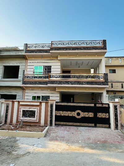 10 Marla Brand New House Available For Sale.