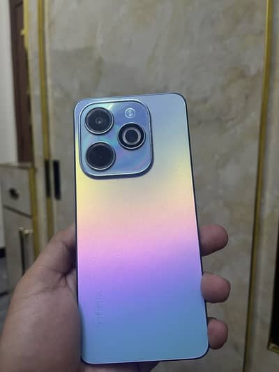 19/10 urgent sale with box