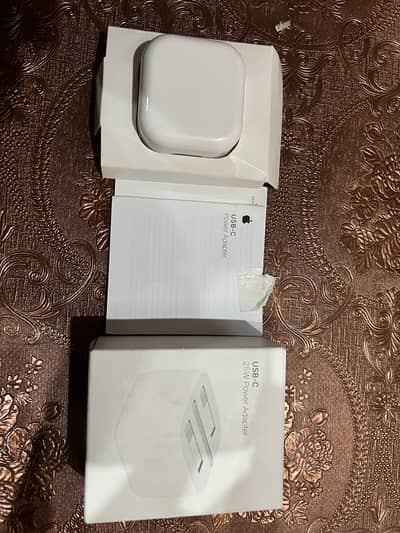 iPhone 25w power Adapter