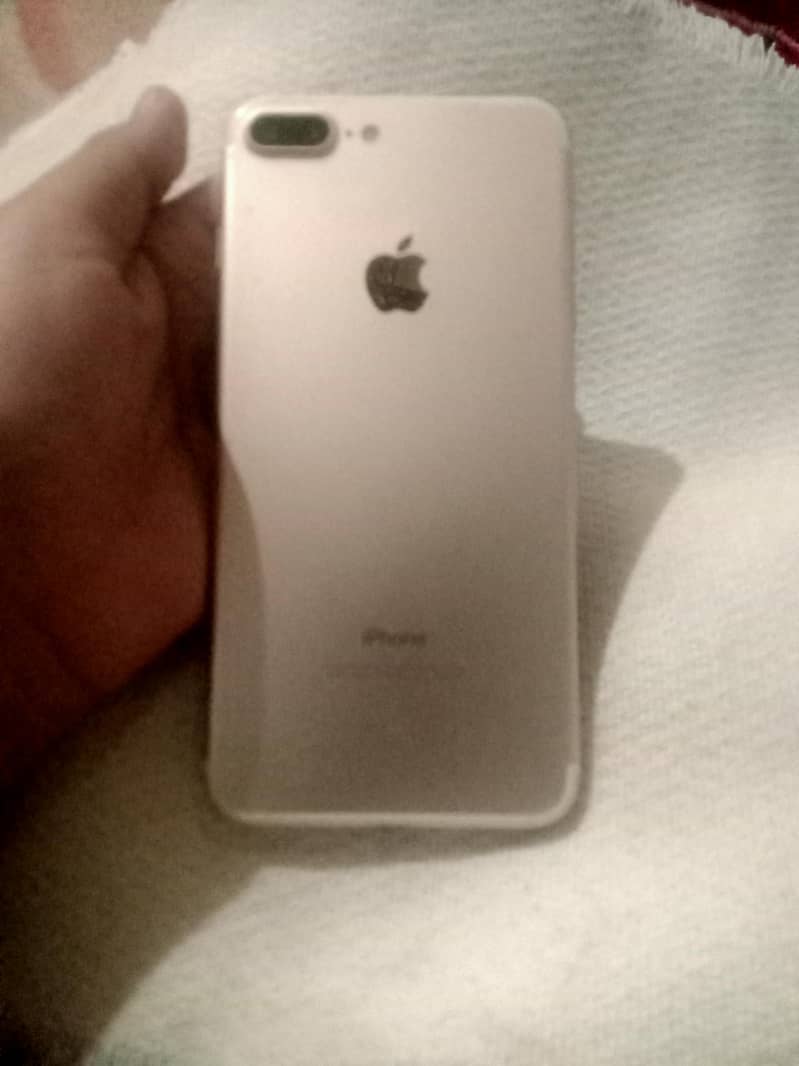 iphone 7 plus. 2