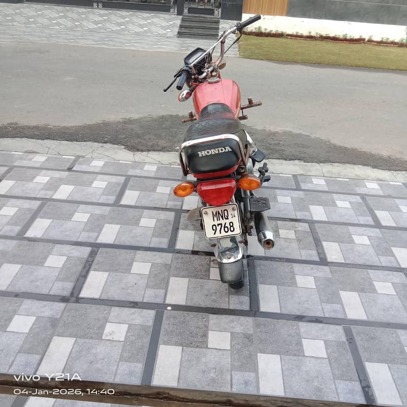 جس بھائی نے لینی ہو وہ ہی کونٹیکٹ کریں  فائینل 50 ہزار کی مل جائےگی یہ 2