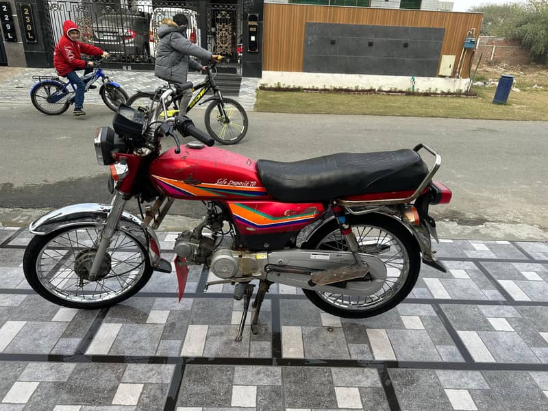 جس بھائی نے لینی ہو وہ ہی کونٹیکٹ کریں  فائینل 50 ہزار کی مل جائےگی یہ 10