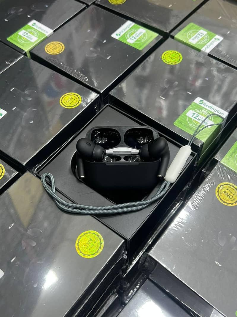 ear buds 1