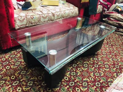 Premium Glass‑Top Centre Table – Elegant Living‑Room Focal Piece