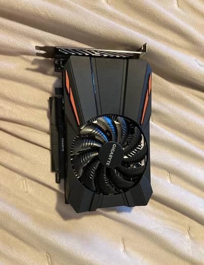 GTX1050 2GB - Gigabyte Mint Condition