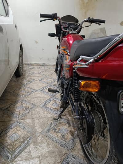 honda pridor red colour