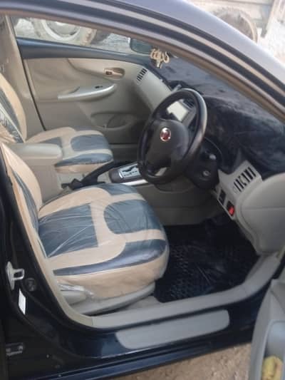 Toyota corrola Gli automatic 2013