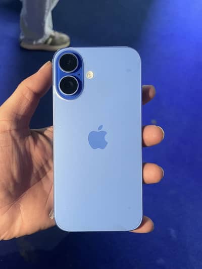 iPhone 16