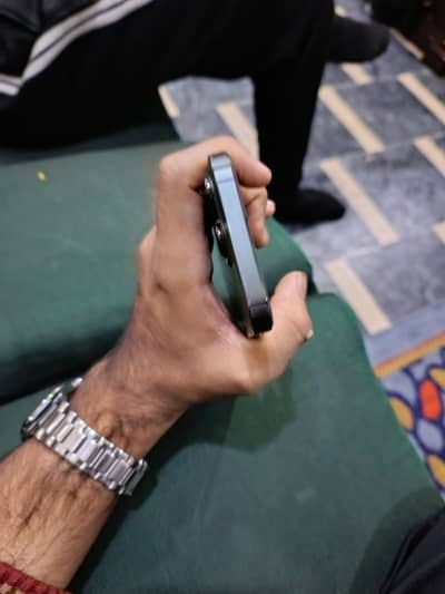 I phone 13 pro non pta JV 4 months sim time