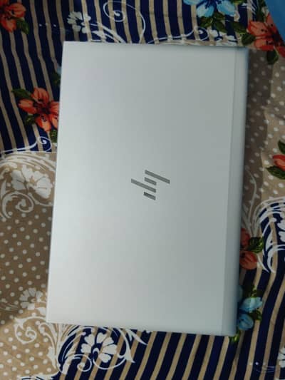 HP G8 Ryzen 5 5650U-(12 CPUs) 14" 4K Display 512GB NVMe 8GB RAM