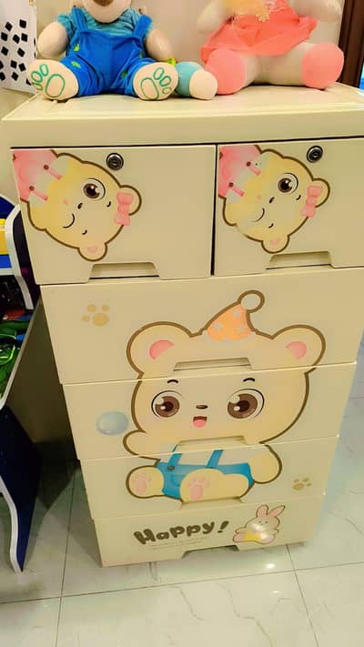 wardrobe for sale 10000