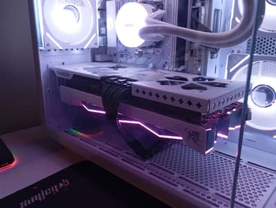 9070xt 16gb  yeston white Sakura