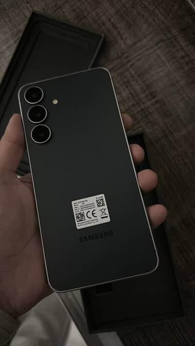 Samsung s25 FE 512GB pta approved