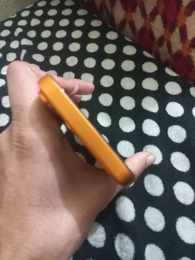 iphone xr 17 converted 81 battery health face id active sim time