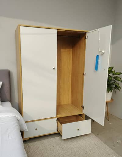 wardrobe /Almari/Cupboard/  0316,5004723