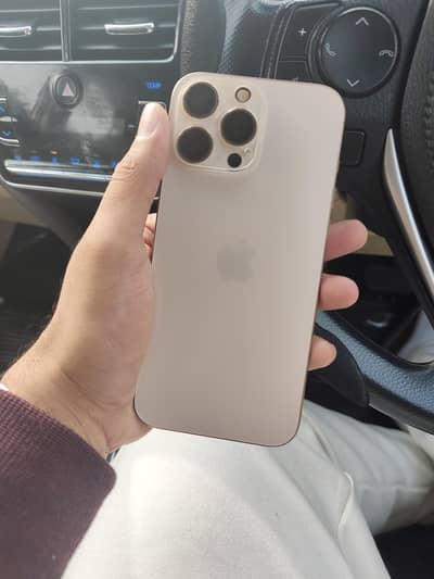 Apple Iphone 16 pro max.