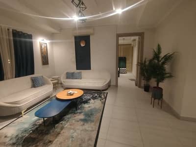 Furnished 1650 SQFT Luxury Apartment For Rent Gulberg