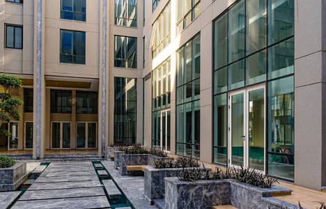 1 Bed Luxury Apartment For Sale In Oyster Court Gulberg - Exclusive Living