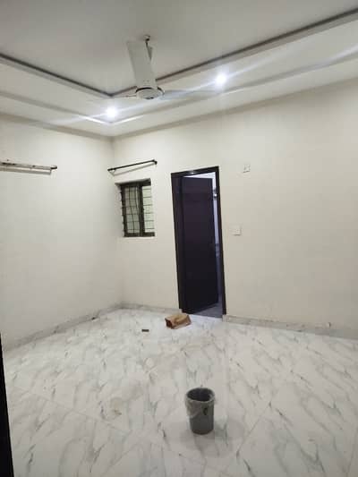 06 MARLA FIRST FLOOR TILE FLOOR PORTION FOR RENT IN JOHAR TOWN LAHORE