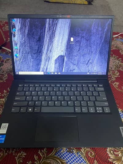 Lenovo v14 g3 iap  core i5 12th generation