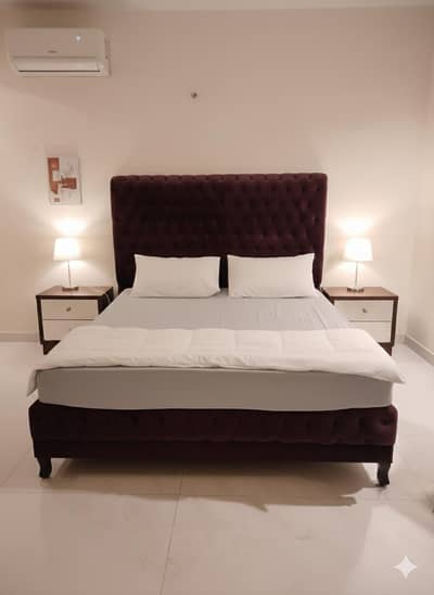 MAGNIFICENT LUXURY BED AVAILABLE