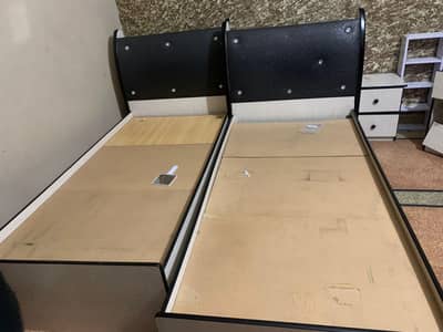 Bed and wardrobe set