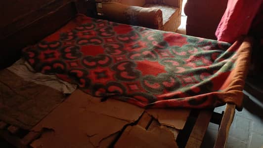 Second Hand Bed For sale