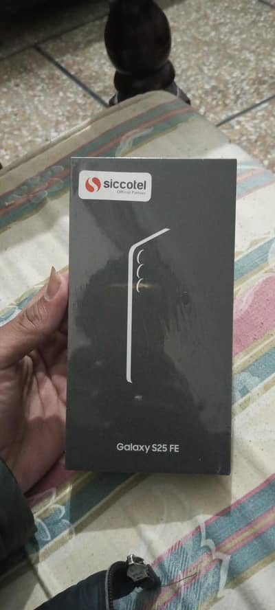 Samsung S25 8/256  official PTA approved box pack